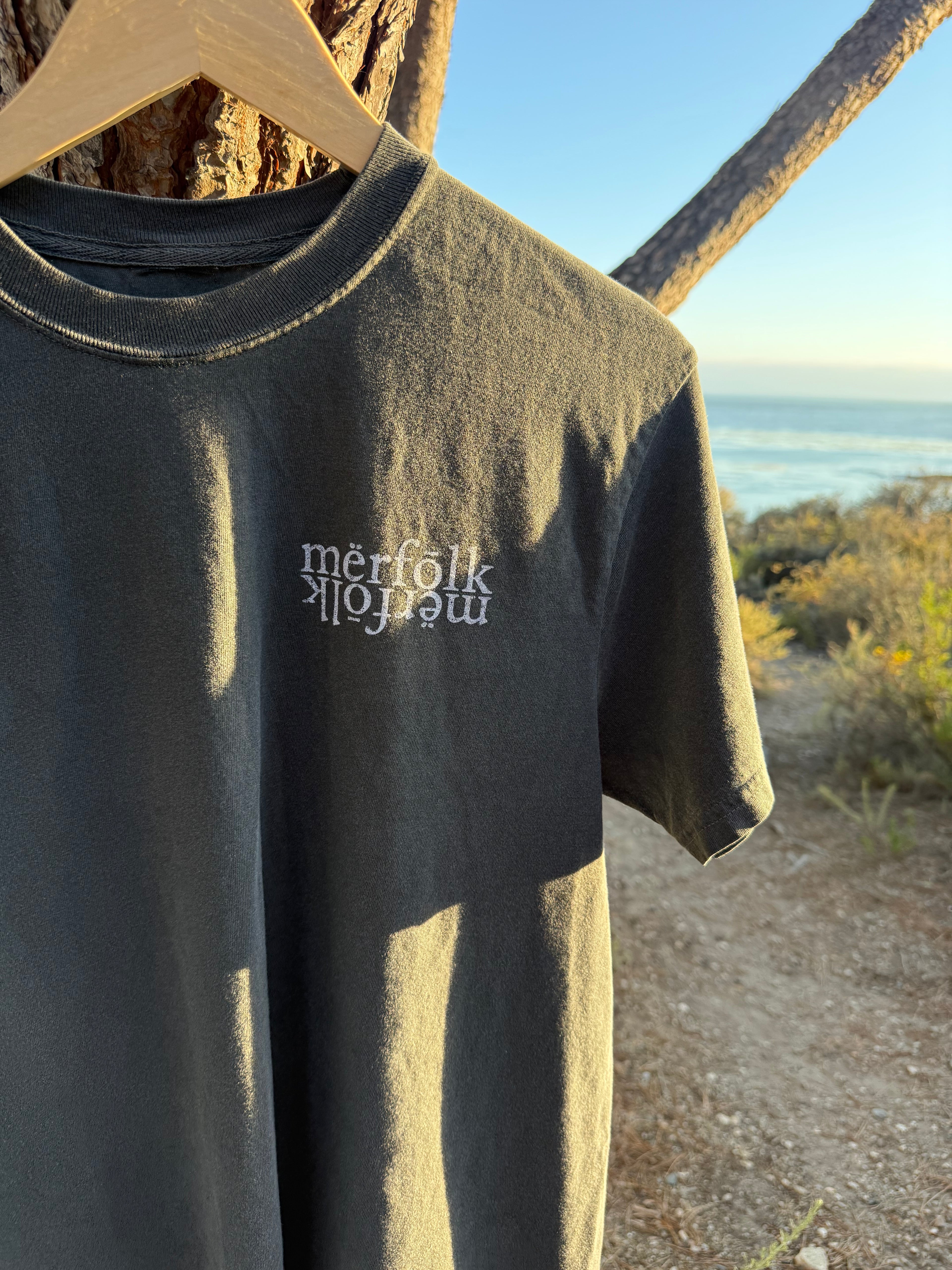 mërfōlk fishing tee- salt and pepper