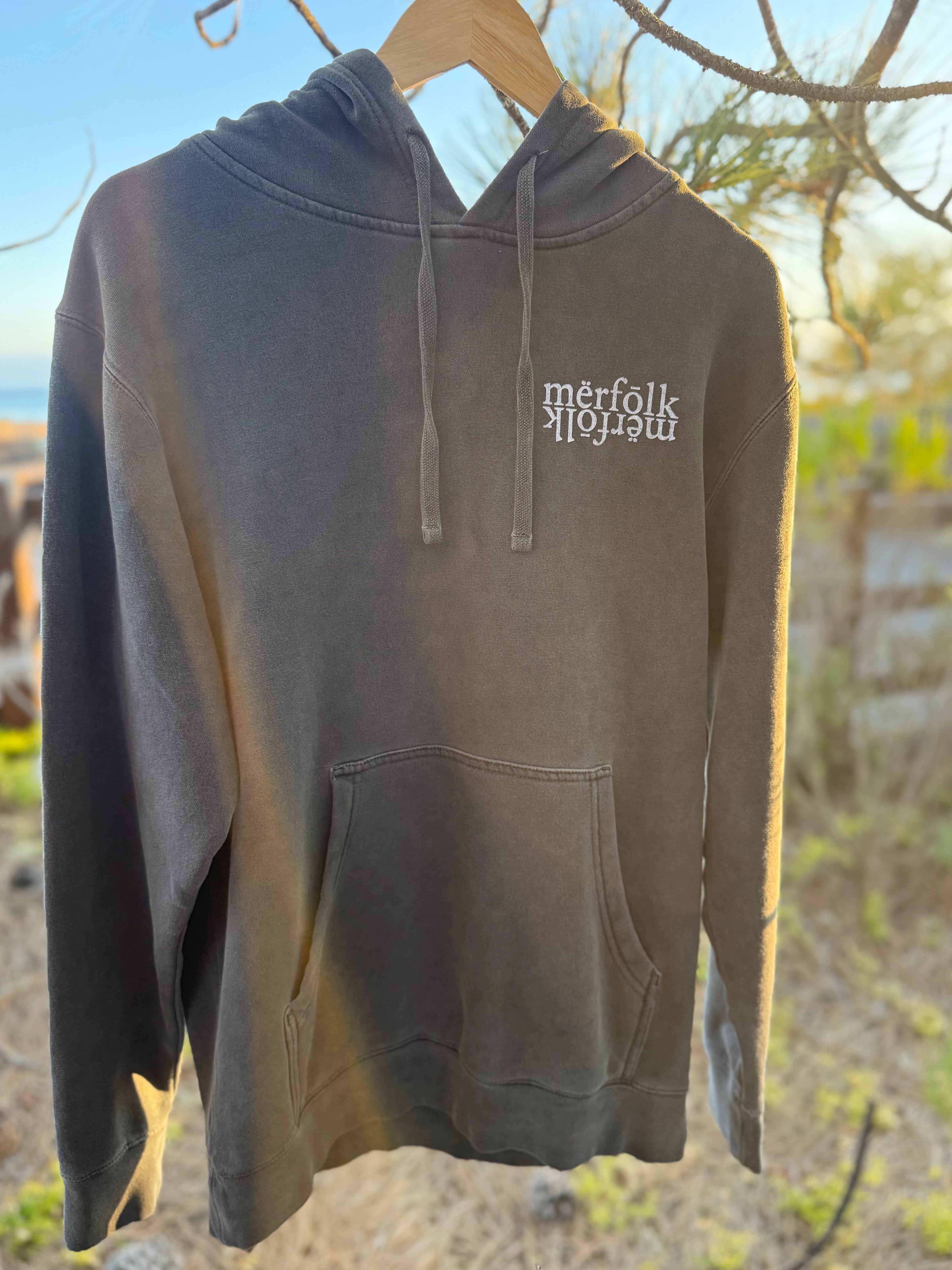 mërfōlk fishing hoodie- charcoal