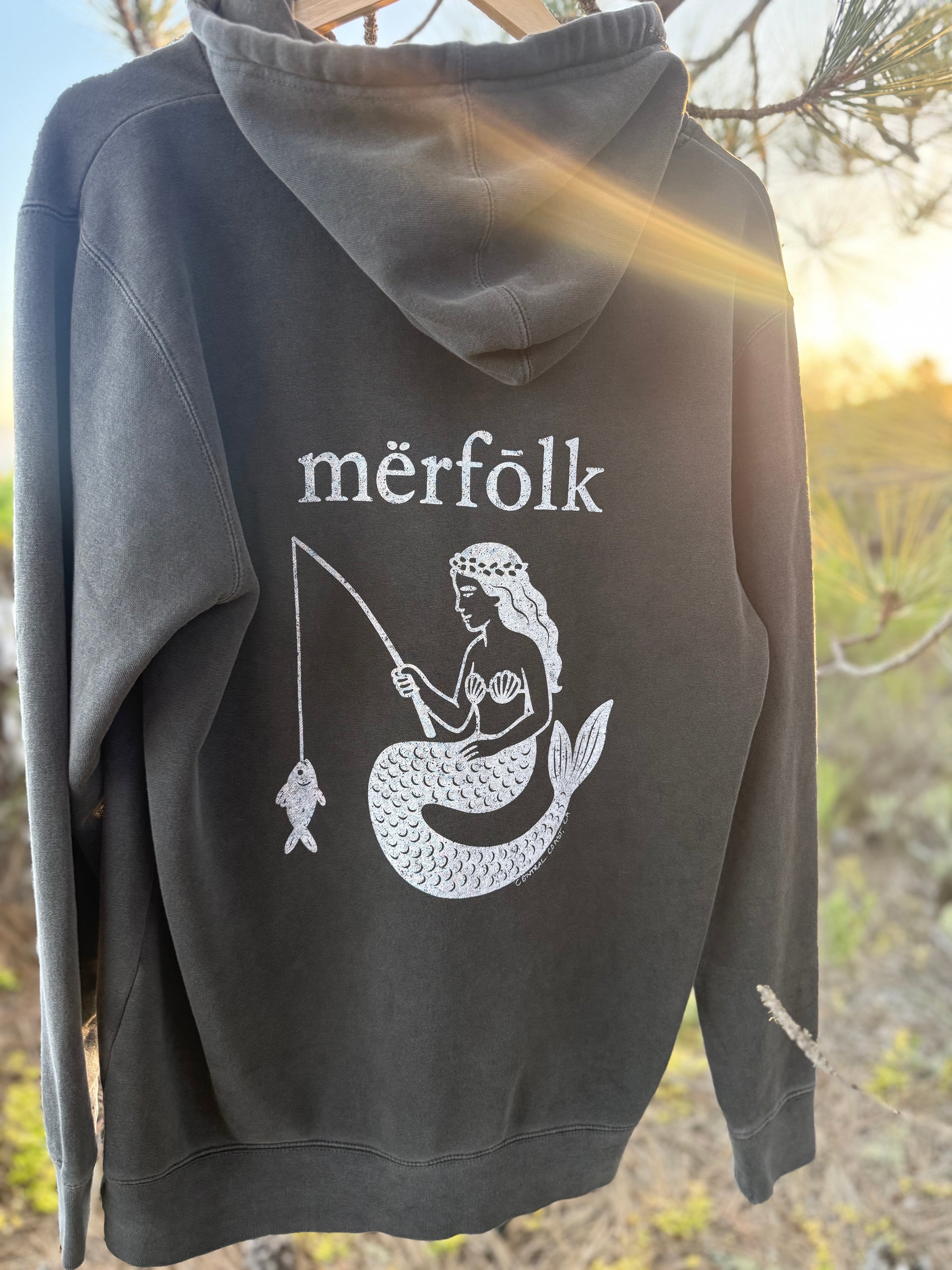 mërfōlk fishing hoodie- charcoal