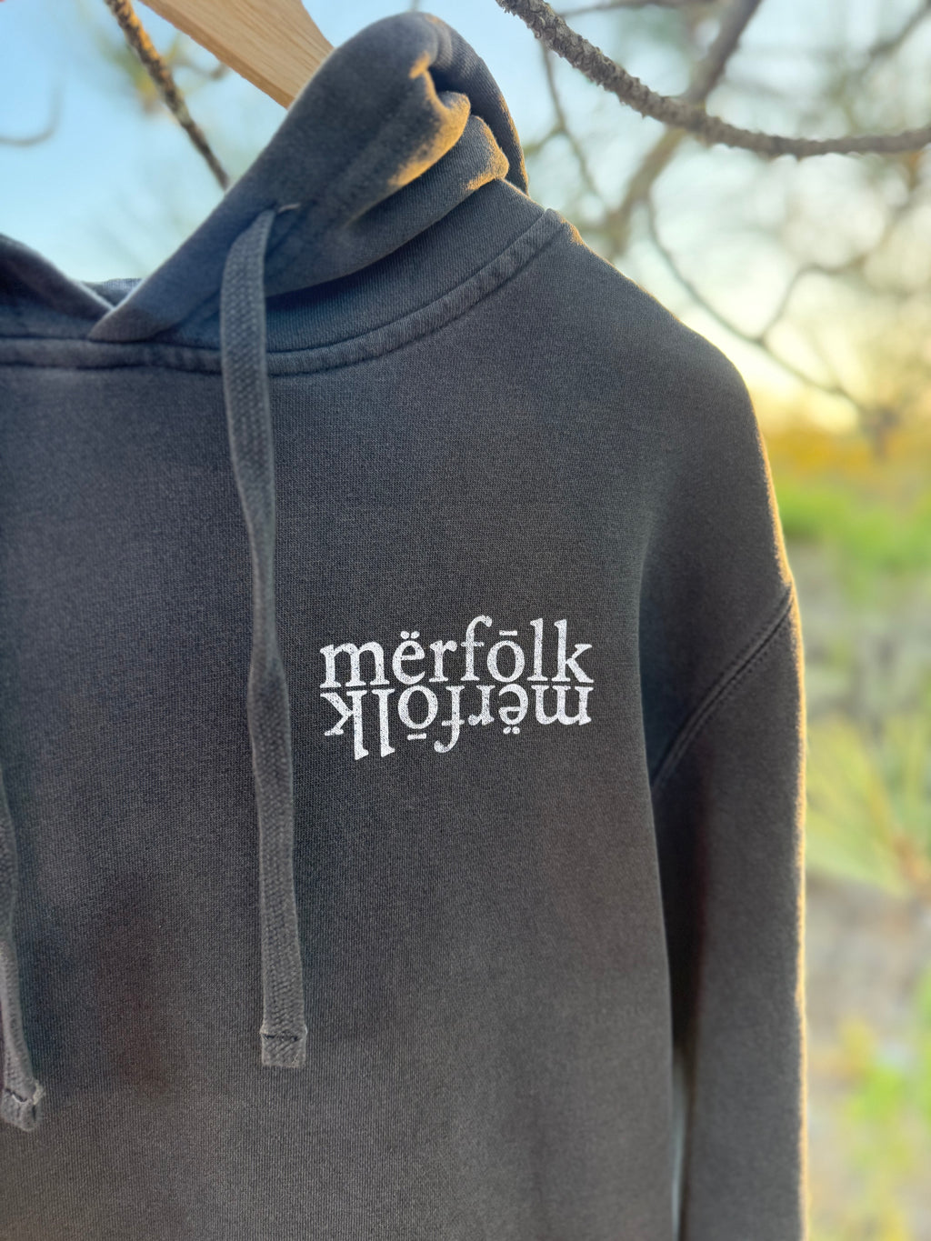 mërfōlk fishing hoodie- charcoal