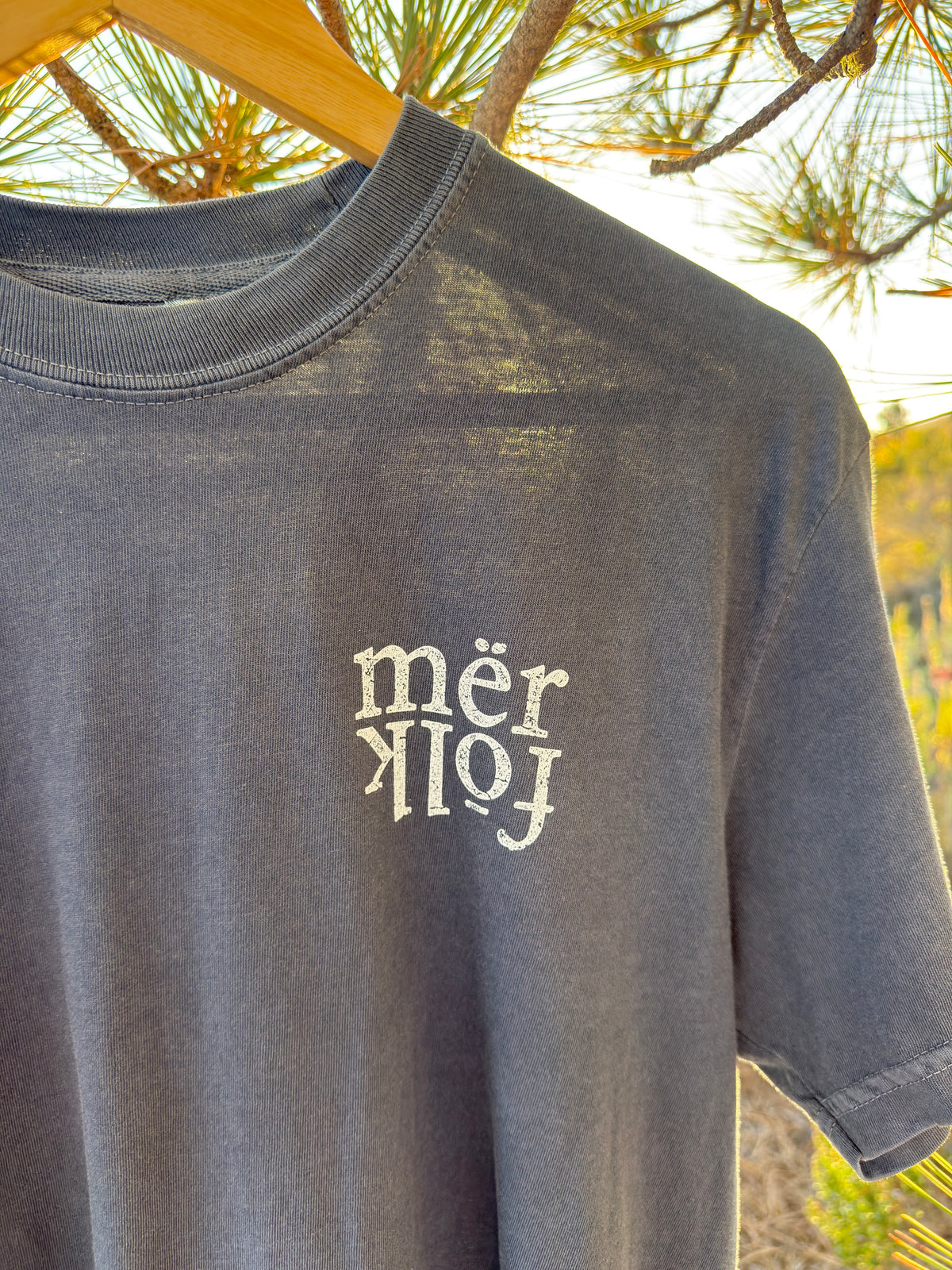 mërfolk beach bum tee- spruce green, denim blue, or black