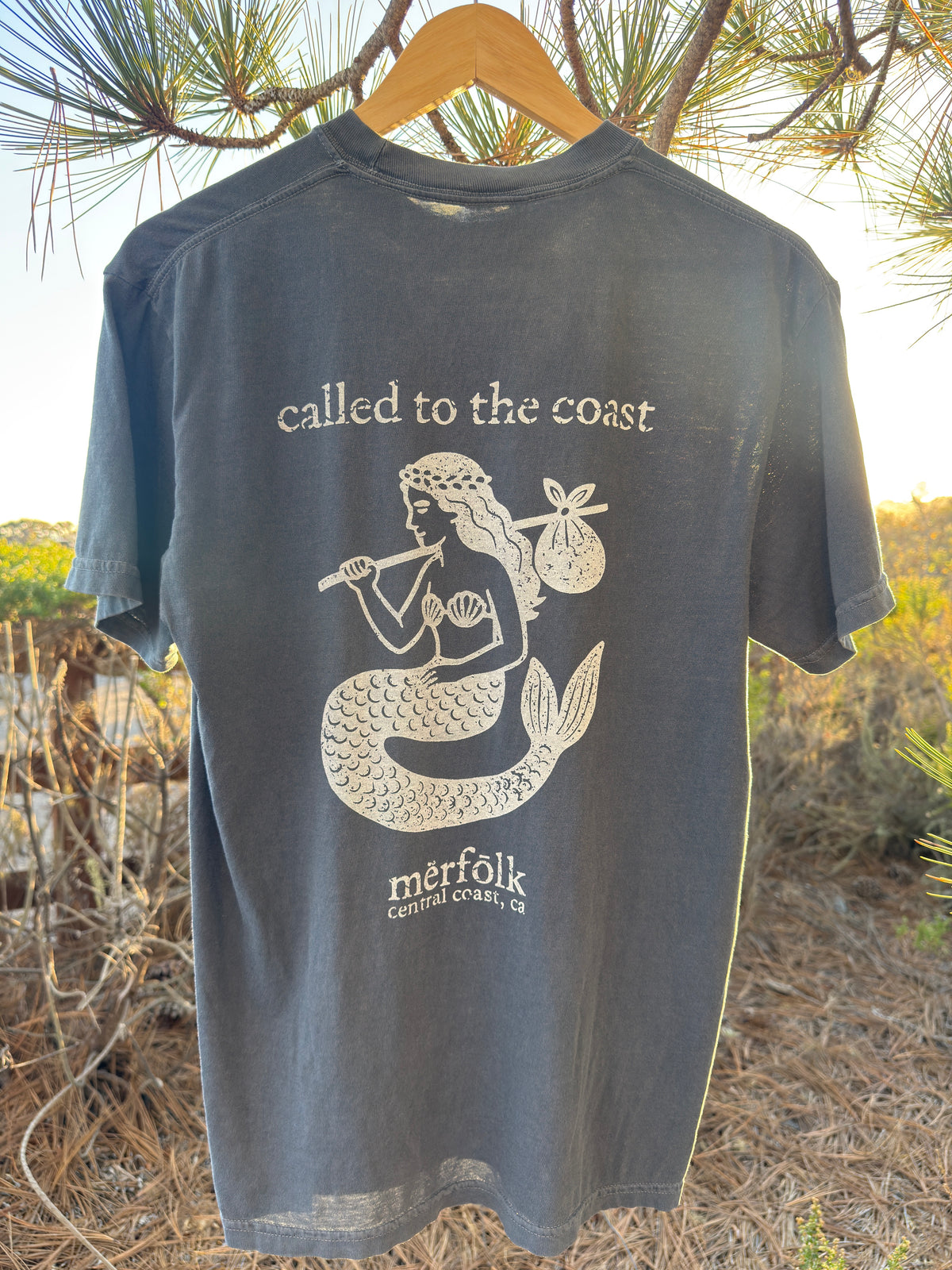 mërfolk beach bum tee- spruce green, denim blue, or black