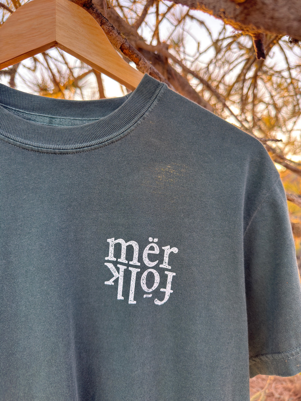 mërfolk beach bum tee- spruce green, denim blue, or black