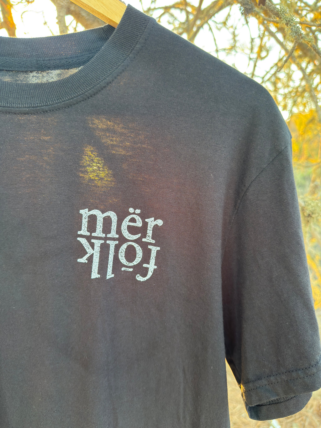 mërfolk beach bum tee- spruce green, denim blue, or black