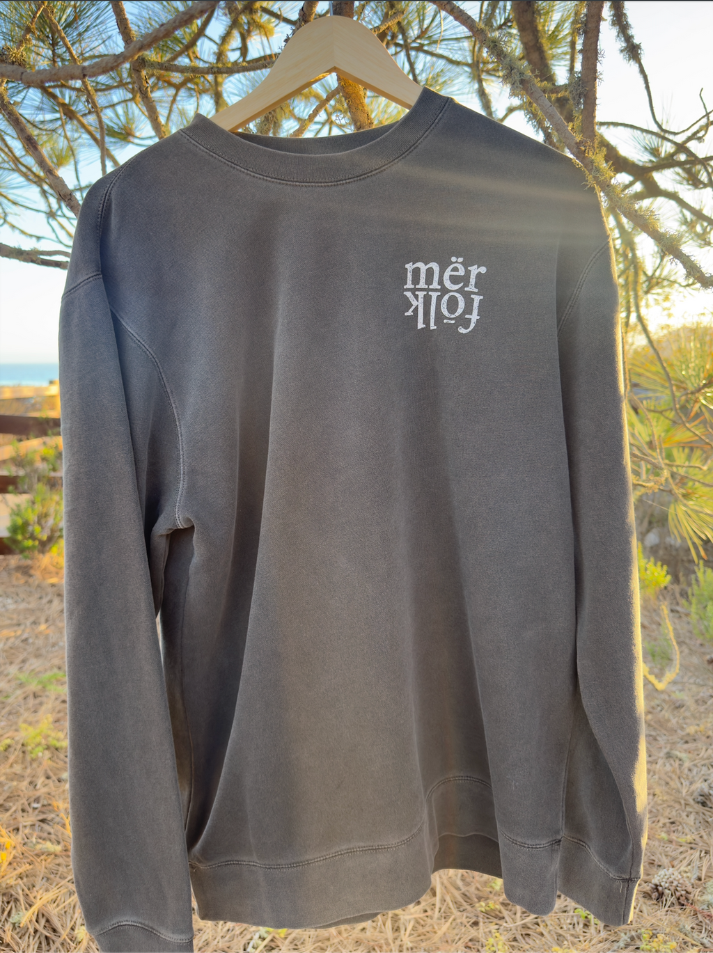 mërfōlk crew neck sweater- charcoal