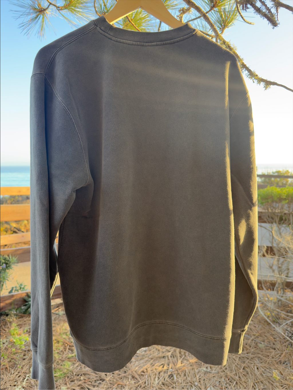 mërfōlk crew neck sweater- charcoal